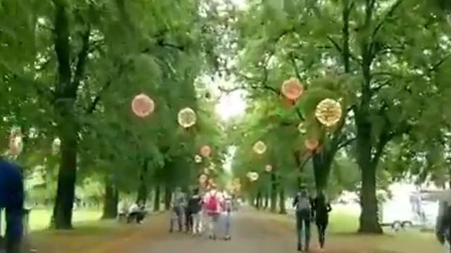 Светодиодный шар для новогоднего и праздничного оформления смотреть онлайн