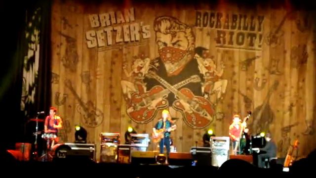 BRIAN SETZER& Slim Jim Phantom "Tennessee Zip" 25 junio 2011 Azkena Rock Rockabilly Riot смотреть онлайн