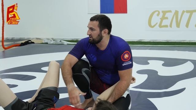 Выход из гарда и болевой на руку / Мастер класс от чемпиона мира / Грэпплинг смотреть онлайн