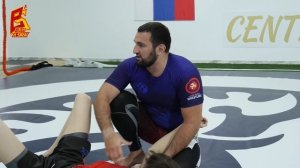 Выход из гарда и болевой на руку / Мастер класс от чемпиона мира / Грэпплинг