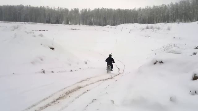 Карьер с шипами.mp4 смотреть онлайн