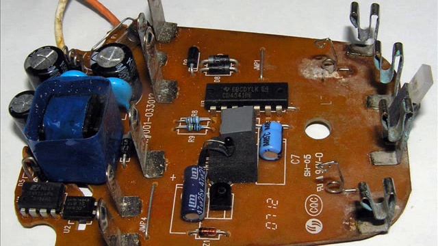 Зарядное устройство GP PowerBank GPPB17GS смотреть онлайн