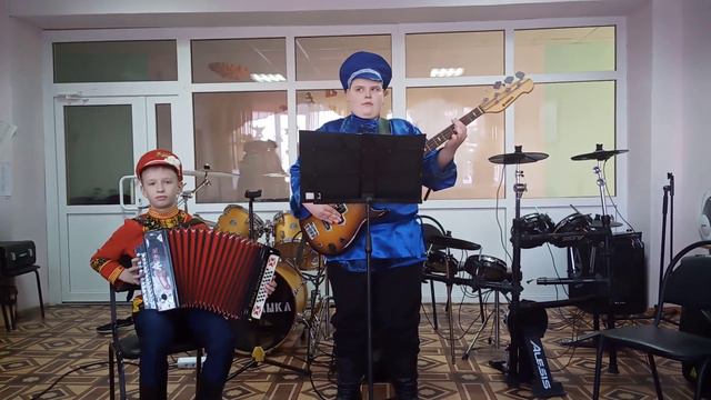 дуэт ,, даръ,, ехал казак за Дунай. смотреть онлайн