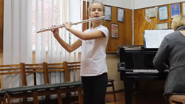 А.Вивальди Концерт фа мажор 1 ч.исп.Снарская Александра 8 лет.