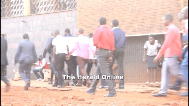 Magaya arrives at the Rotten Row magistrate court смотреть онлайн