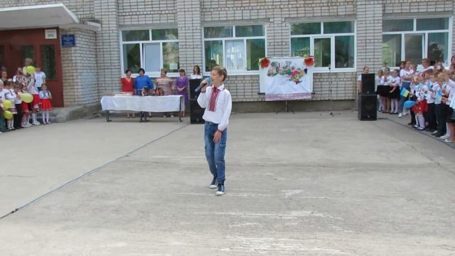 Праздник "Вишиванки" в 4 школе Энергодара смотреть онлайн