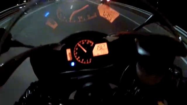 Honda cbr600rr ночные гонки по Махачкале смотреть онлайн