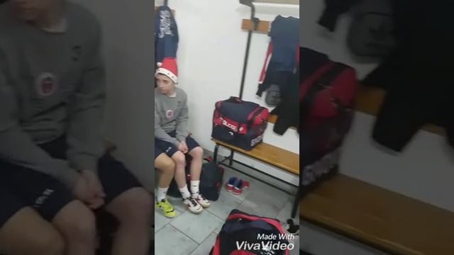 Il video di Natale realizzato per Lady Futsal dal Real Statte смотреть онлайн