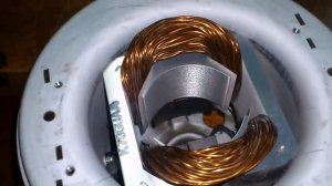 Двигатель пылесоса.  Как отличить медь от алюминия.  vacuum cleaner motor.