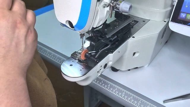 Пуговичная швейная машина Jack JK1903. Мебельная пуговица на ножке. смотреть онлайн
