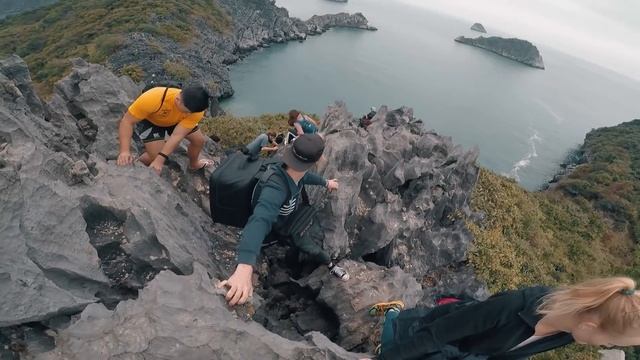 Vietnam - Cat Ba Island! Ha long bay cruise, Cat ba island National park, VLOG 3 смотреть онлайн