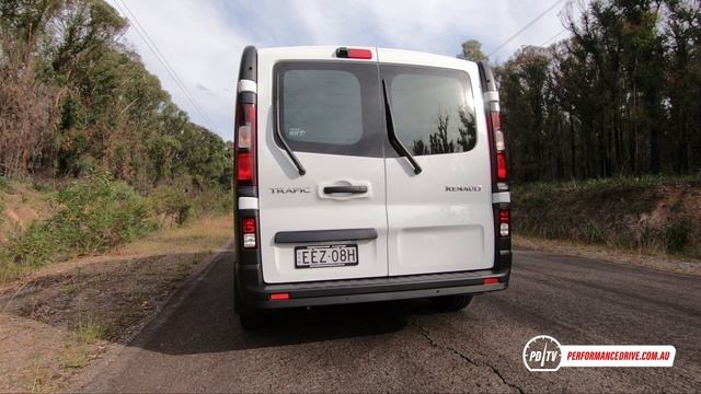 2020 Renault Trafic 2.0 Diesel (EDC) 0-100km/h & Engine Sound