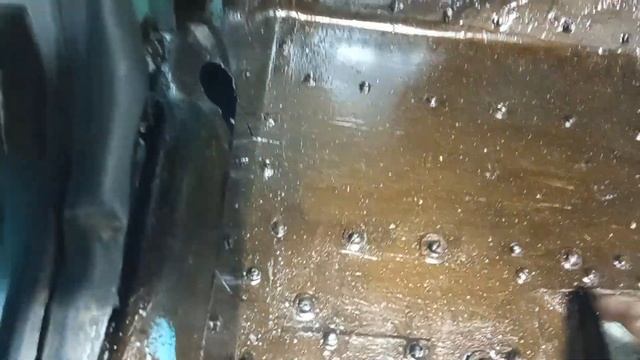 Ремонт днища ВАЗ без сварки (пожалуй самый бюджетный вариант)