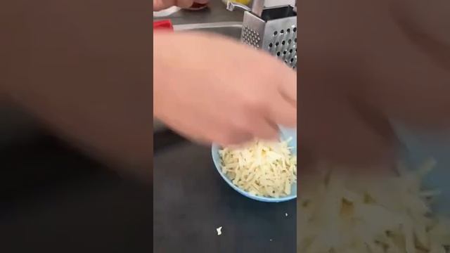 Решили приготовить вкусный и простой рецепт салата Еврейского! Попробуйте очень вкусно! смотреть онлайн