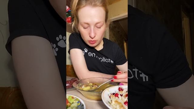 Мукбанг: гороховый суп от Мужа ?