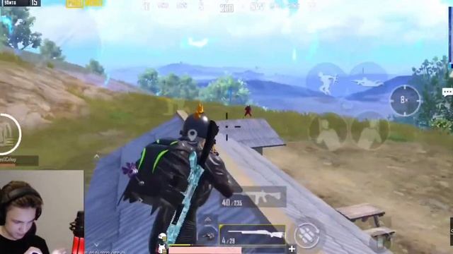 SKILLZES САМАЯ БЫСТРАЯ РЕАКЦИЯ НА ДИКОМ ПАБЛИКЕ НАРЕЗКА СТРИМА PUBG MOBILE смотреть онлайн