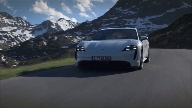 Обзор нового Porsche Taycan Turbo S