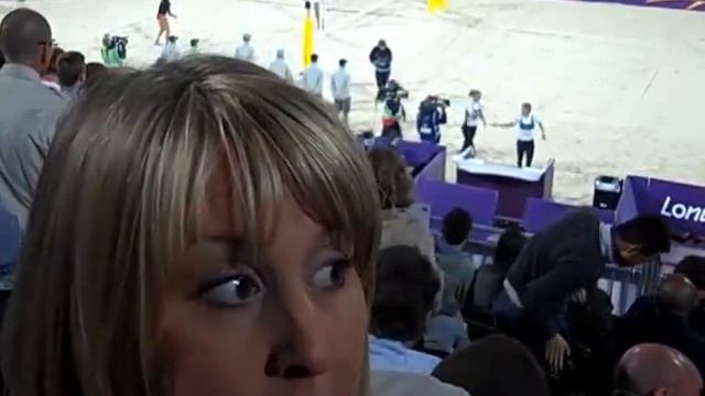 Live in London before Misty May-Traynor and Kerri Walsh Match смотреть онлайн