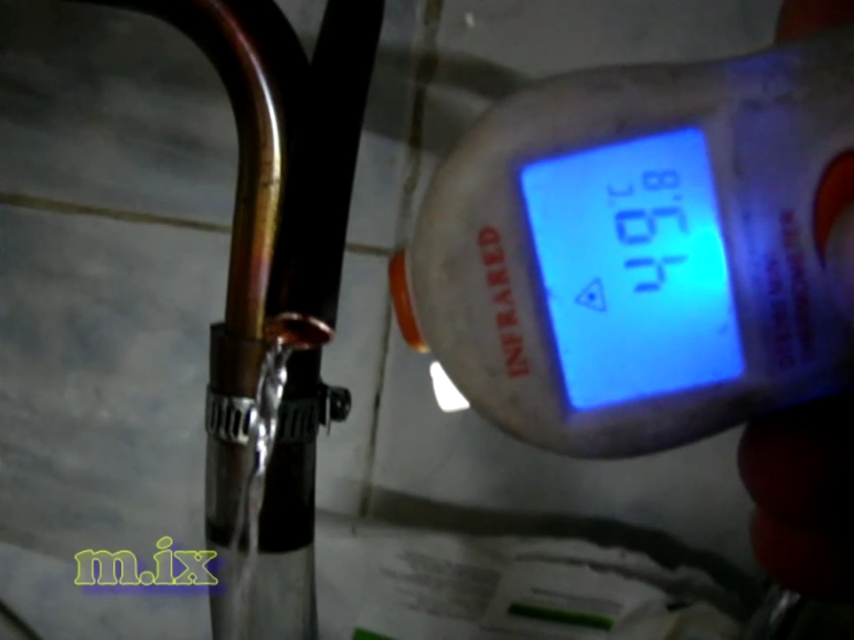 LIFE HACK Водонагреватель из кондиционера если отключили горячую воду смотреть онлайн