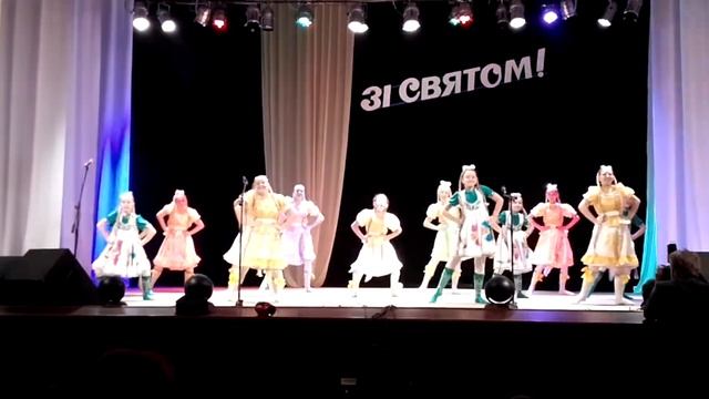 "Руса коса" - эстрадно-хореографический коллектив "УЛЫБКА" смотреть онлайн