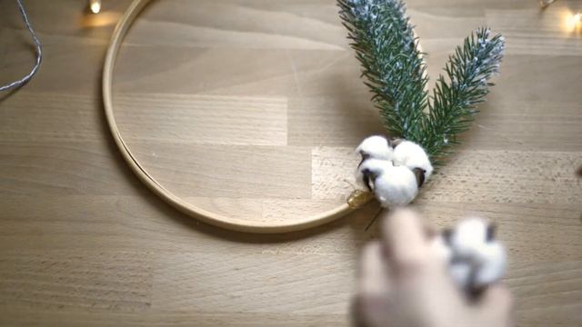 Самый простой НОВОГОДНИЙ ВЕНОК своими руками смотреть онлайн