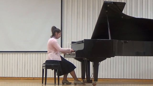 Кокошникова Кристина 13 лет (7 класс). Э.Григ "Минувшие дни" смотреть онлайн