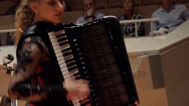 V. PANDALESKU. CARETS WITH BUBENCES | ANNA KRYSHTALEVA смотреть онлайн