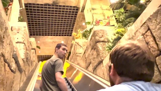 Vegas Venture 2022 - Day 1 смотреть онлайн