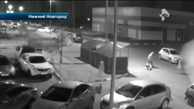 Мужик вырубил соседей за шумную музыку смотреть онлайн
