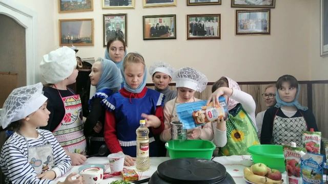 Мастер класс по изготовлению блинов от воскресной школы Казанского собора города Лебедяни смотреть онлайн