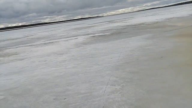 На Волге тает лёд смотреть онлайн