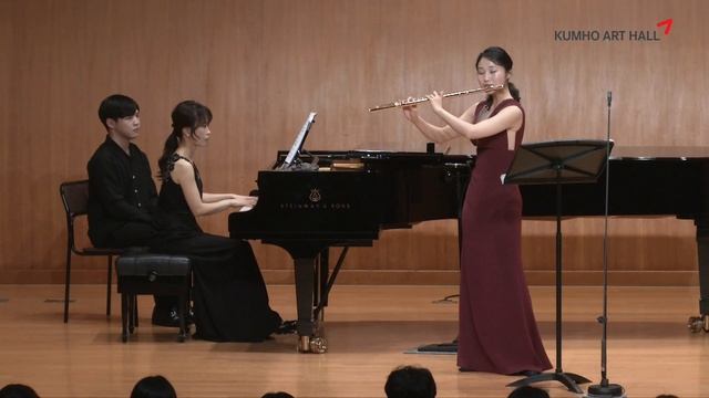 Robert Muczynski Sonata for Flute and Piano, Op.14 - Yeojin Han смотреть онлайн
