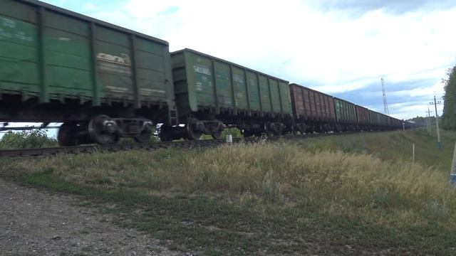 2ТЭ10У-0454 и 2ТЭ10М-2217 [РЖД]