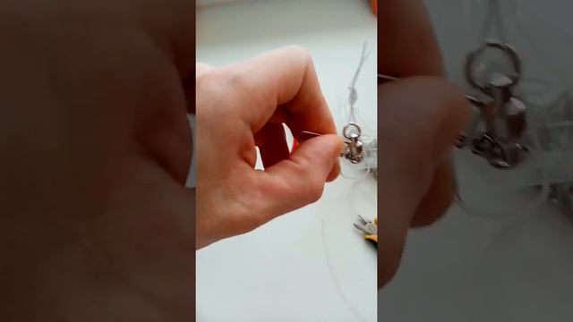 Крепим карабин на леску 2020 года смотреть онлайн