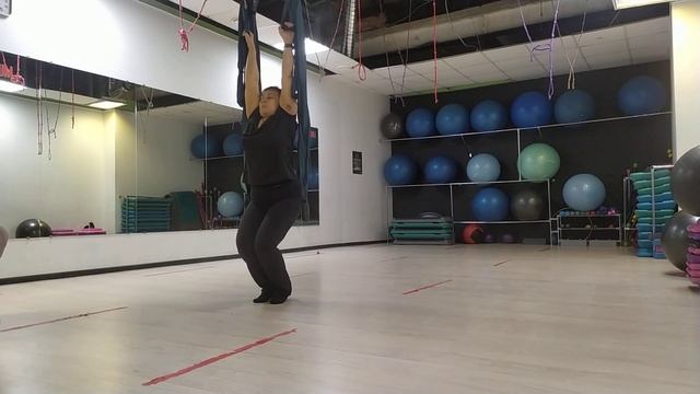 Аэройога. урок 3. часть 2 смотреть онлайн