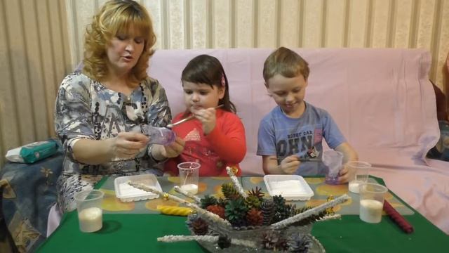 НОВОГОДНИЙ мастер-класс! Делаем красоту из шишек и соли! /New Year Master-klass смотреть онлайн