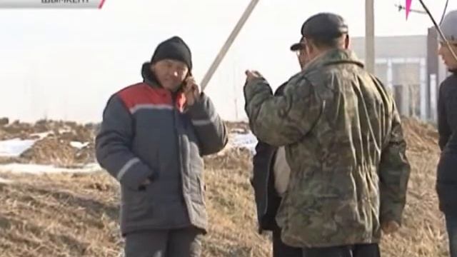 В Шымкенте перевернулся мусоровоз смотреть онлайн