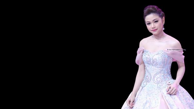 RARA LIDA "DERITA" LIRIK смотреть онлайн