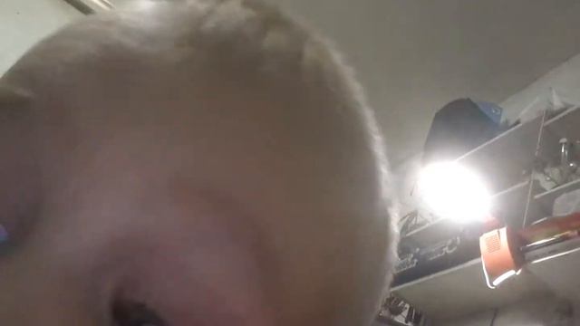 Прикол ребенок разговаривает по своему смотреть онлайн