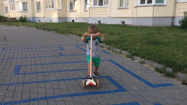 Happy Baby Самокат TORNADO (светящиеся колёса) [Обзор] 2020 смотреть онлайн