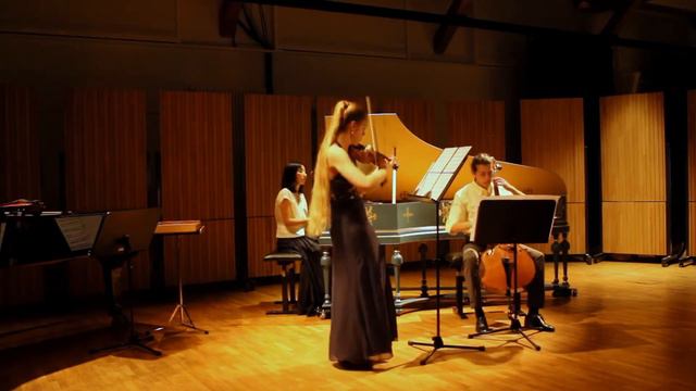 Laura Pezzoli - F. M. Veracini: Sonata Accademica, Nr 12., Adagio Und Ciaccona