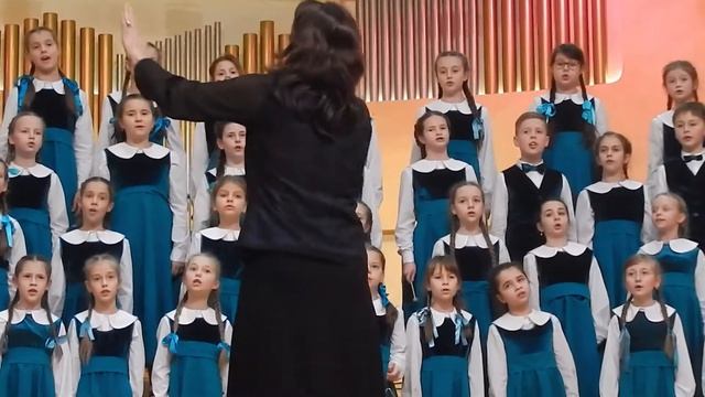 "Эхо" Средний хор ДМХШ "Пионерия" им. Г.А.Струве смотреть онлайн