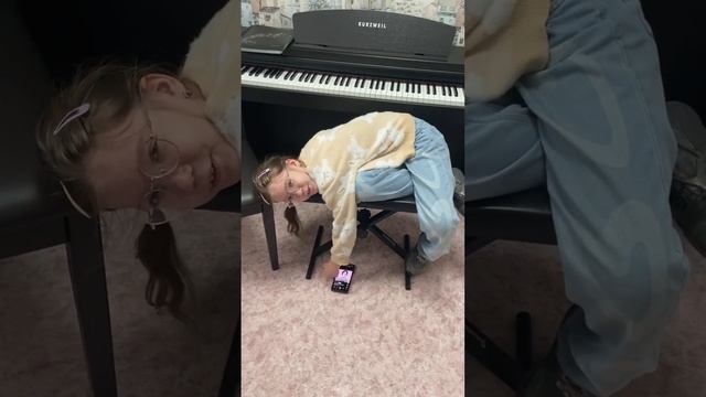 Алёнка, а ты в курсе что переменка - всего одна минута? смотреть онлайн