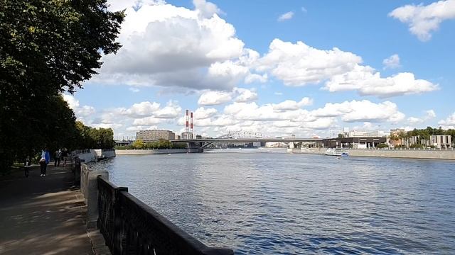 Любовные истории: бросила мужа инвалида с ребенком, а спустя время молила пустить ее обратно смотреть онлайн