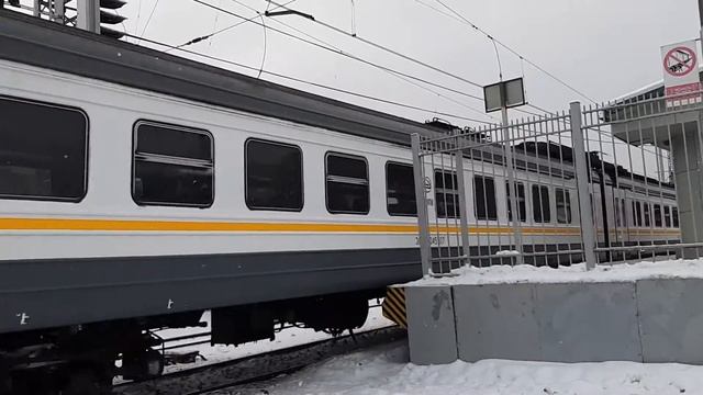 Электропоезд ЭД4М-0457 станция Голицыно до станции Икша 12.01.2021 смотреть онлайн