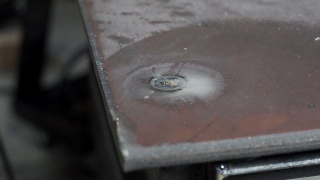 Weld'ya Look At That： I Built A Welding Table [LublRVxjb9M]