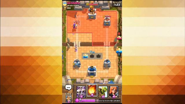 Denis Play проти Котенка в Клеш Рояль смотреть онлайн