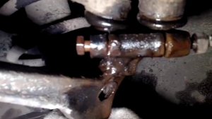 выбиваем болт верхних рычагов passat b5 , audi A4 , A6