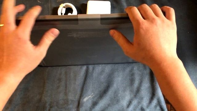 [Tech Corner] #01 - MacBook Pro 15" Touch Bar 2017 - Mở hộp смотреть онлайн