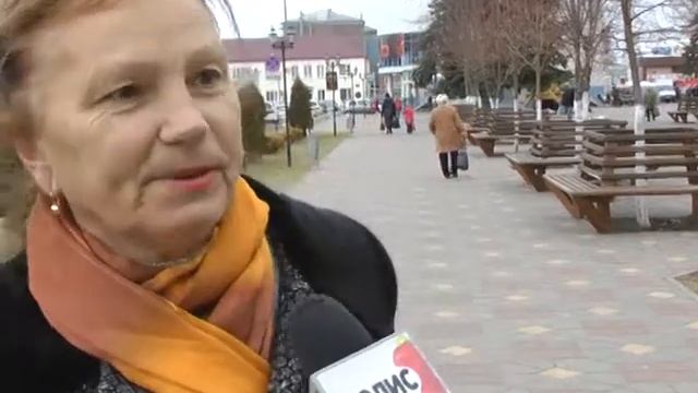 В Гулькевичи установили главную новогоднюю елку смотреть онлайн